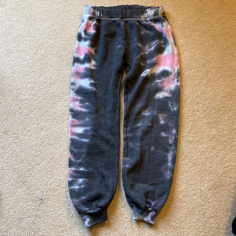 Girls Vintage Havana tie-dyed sweatpants size L